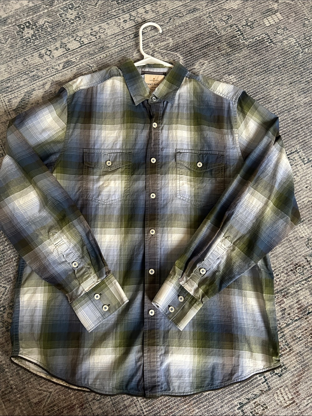 Men’s Tommy Bahama Jeans Button Down Size Medium